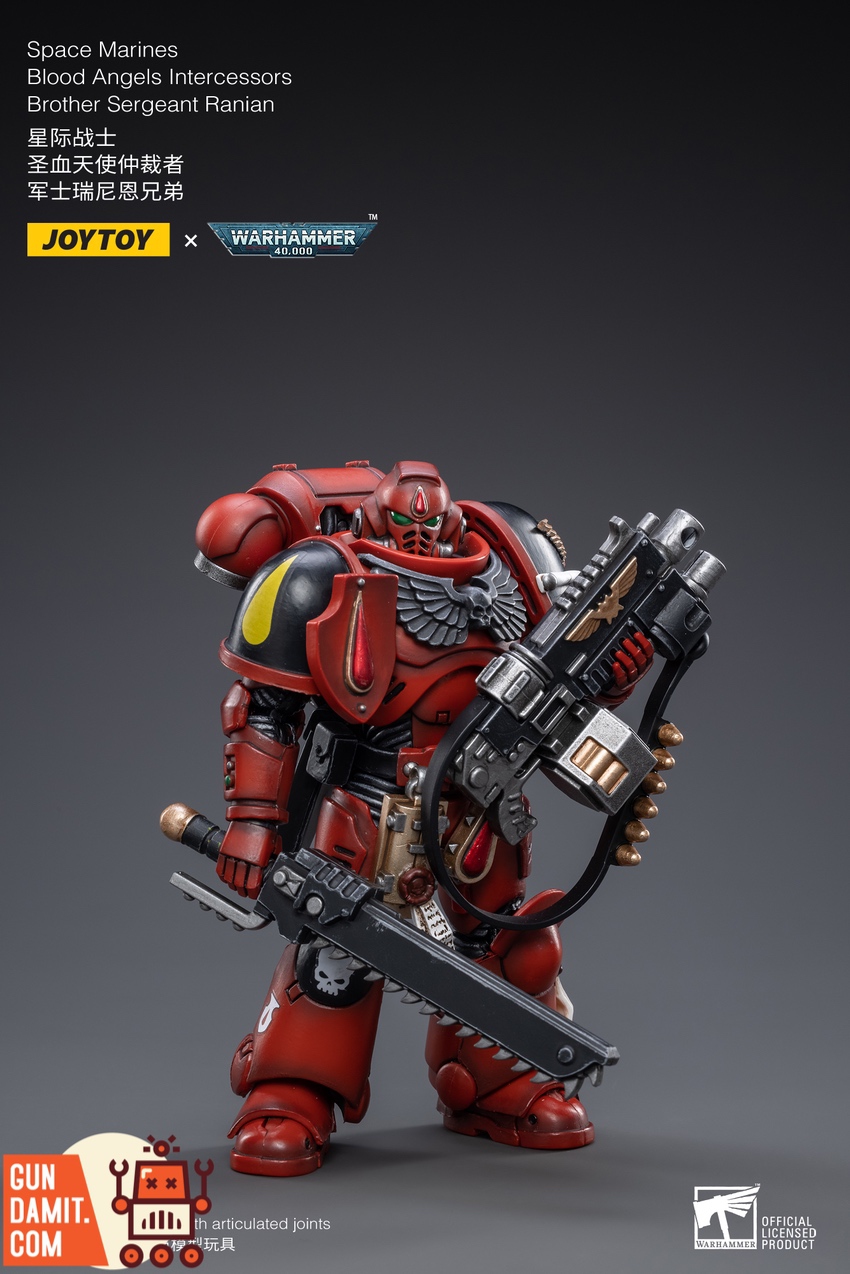 JoyToy Blood Angels Sergeant Ranian with heavy bolter and chainsword three-quarter view JoyToy Blood Angels Sergeant Ranian with heavy bolter and chainsword three-quarter view