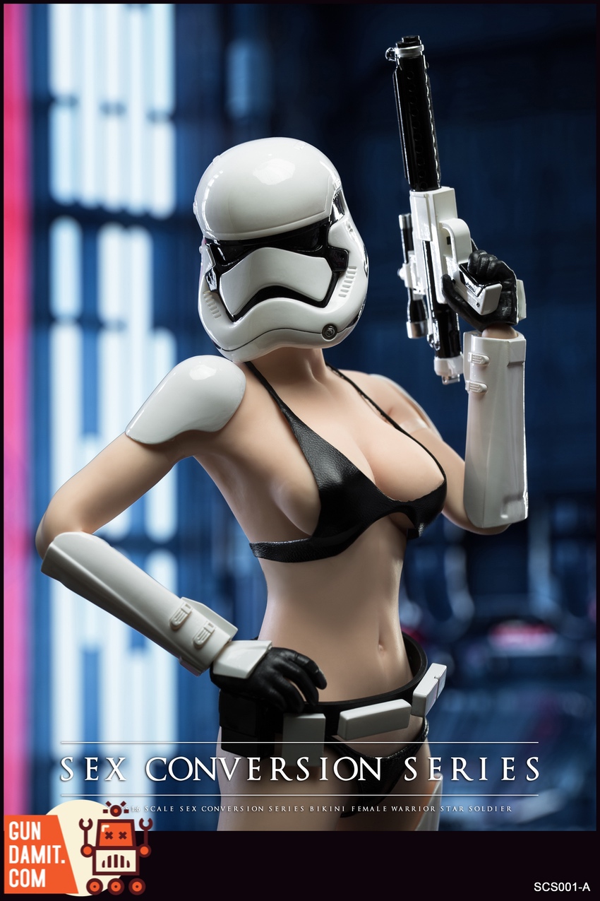 X2Y Toys 1/6 SCS001A Bikini Female Star Soldier White upper body holding gun up X2Y Toys 1/6 SCS001A Bikini Female Star Soldier White upper body holding gun up
