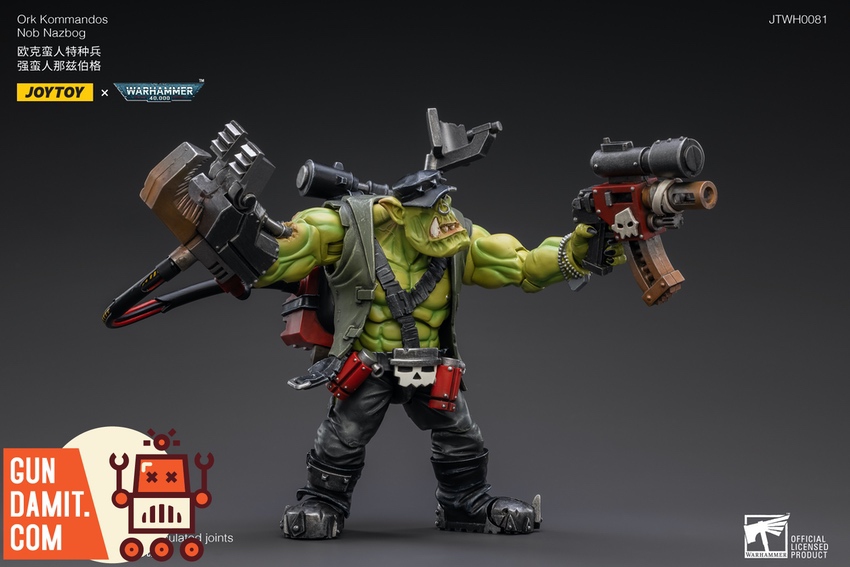 JoyToy Ork Kommandos Nob Nazbog full standing pose with weapons JoyToy Ork Kommandos Nob Nazbog full standing pose with weapons