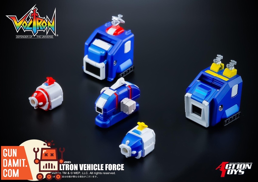 Voltron Vehicle Force middle body vehicle components separated Voltron Vehicle Force middle body vehicle components separated