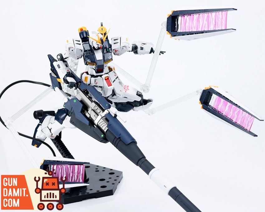 Effects Wings 1/100 Hyper Mega Bazooka Launcher close-up showing detail Effects Wings 1/100 Hyper Mega Bazooka Launcher close-up showing detail