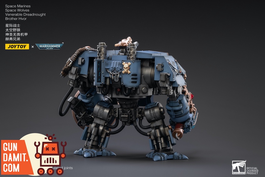 JoyToy Space Wolves Venerable Dreadnought Hvor rear three-quarter view with trophy details JoyToy Space Wolves Venerable Dreadnought Hvor rear three-quarter view with trophy details