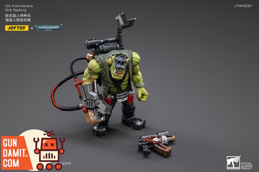 JoyToy Ork Kommandos Nob Nazbog side view with gun raised JoyToy Ork Kommandos Nob Nazbog side view with gun raised