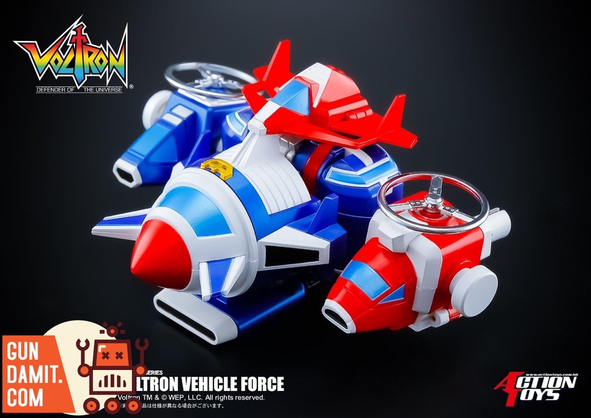 Voltron Vehicle Force upper section vehicles and aircraft assembled Voltron Vehicle Force upper section vehicles and aircraft assembled