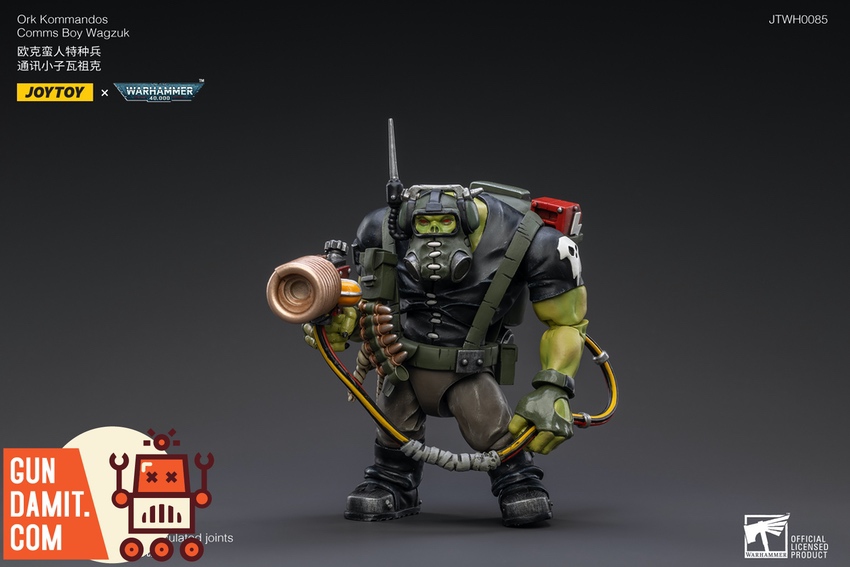 JoyToy Ork Kommandos Comms Boy Wagzuk alternate standing angle JoyToy Ork Kommandos Comms Boy Wagzuk alternate standing angle