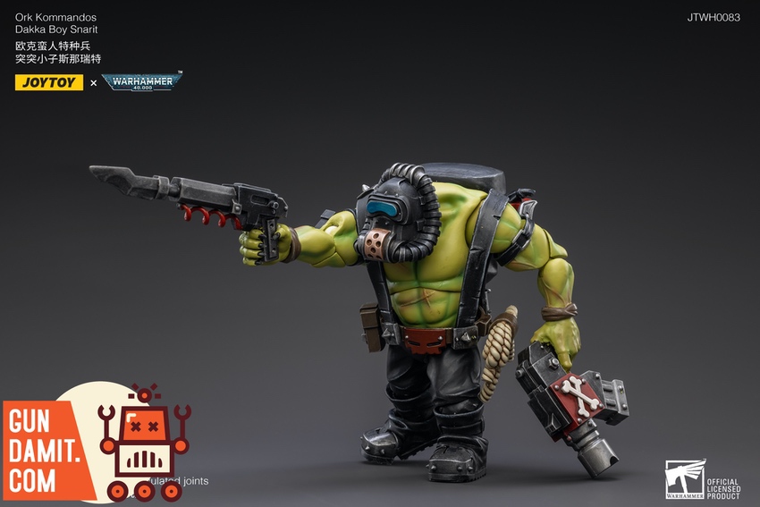 JoyToy Ork Kommandos Dakka Boy Snarit aiming pistol action pose JoyToy Ork Kommandos Dakka Boy Snarit aiming pistol action pose