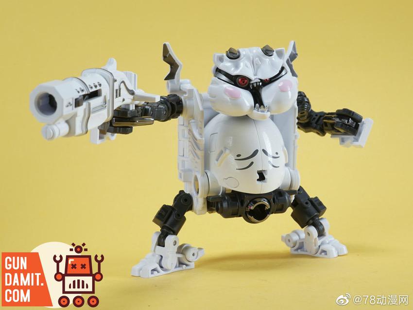 ToyWolf W-02 Water Man figure in action stance aiming rifle weapon ToyWolf W-02 Water Man figure in action stance aiming rifle weapon