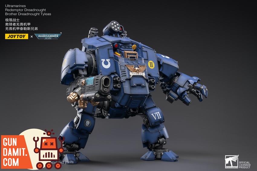 JoyToy Ultramarines Redemptor Dreadnought Tyleas three-quarter rear view showing missile launcher JoyToy Ultramarines Redemptor Dreadnought Tyleas three-quarter rear view showing missile launcher