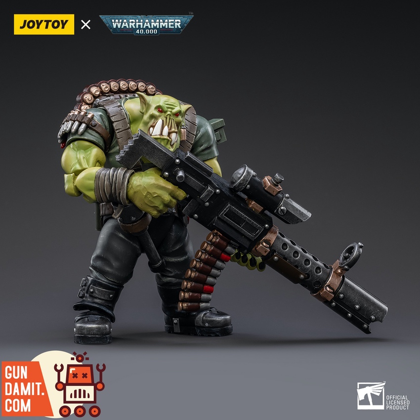 JoyToy Ork Kommandos Snipa Boy Balrukk front view with large sniper rifle JoyToy Ork Kommandos Snipa Boy Balrukk front view with large sniper rifle