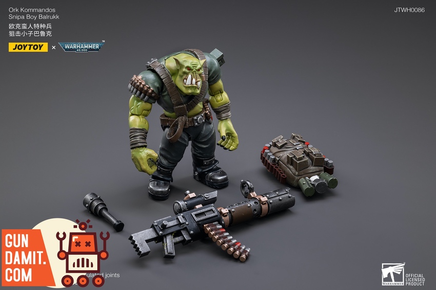 JoyToy Ork Kommandos Snipa Boy Balrukk alternate angle with weapon detail JoyToy Ork Kommandos Snipa Boy Balrukk alternate angle with weapon detail