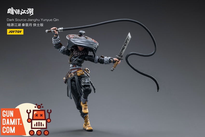JoyToy Yunyue Qin leaping pose with dagger and whip JoyToy Yunyue Qin leaping pose with dagger and whip