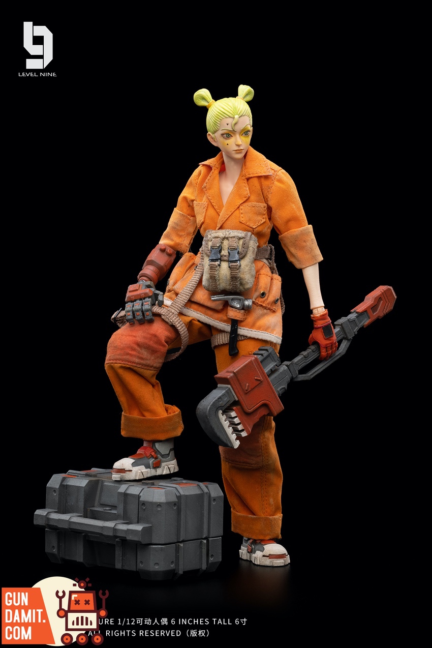 Frontline Chaos Lie figure close-up of blonde twin bun hairstyle and face detail Frontline Chaos Lie figure close-up of blonde twin bun hairstyle and face detail