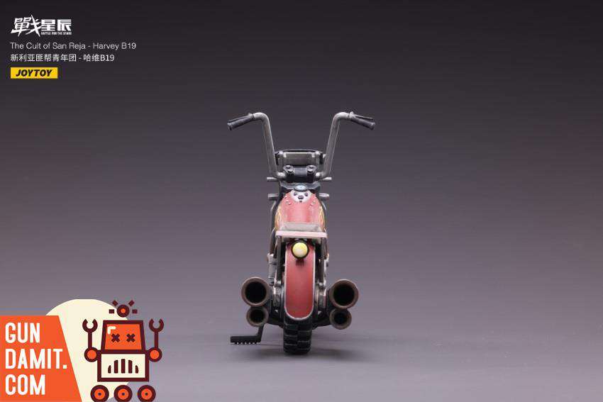 JoyToy 1/18 San Reja B19 motorcycle front view showing handlebars JoyToy 1/18 San Reja B19 motorcycle front view showing handlebars