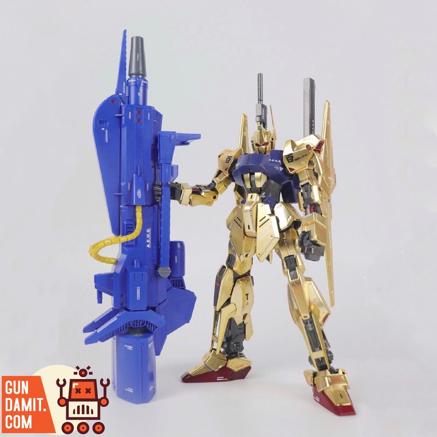 Daban MG Hyaku Shiki 2.0 gold chrome with mega bazooka launcher on stand Daban MG Hyaku Shiki 2.0 gold chrome with mega bazooka launcher on stand
