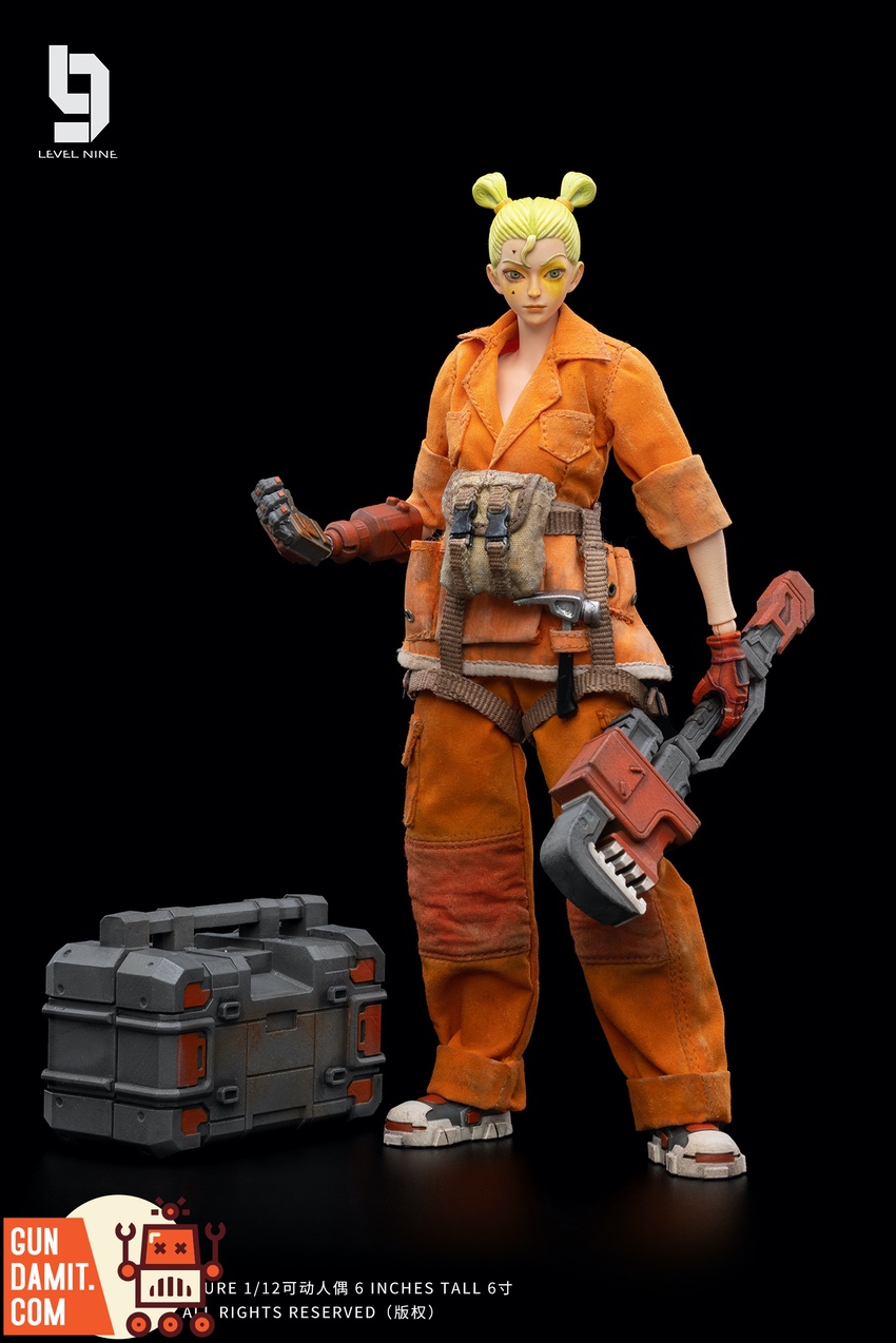 JoyToy Lie figure rear view of orange jumpsuit and utility pouch accessories JoyToy Lie figure rear view of orange jumpsuit and utility pouch accessories