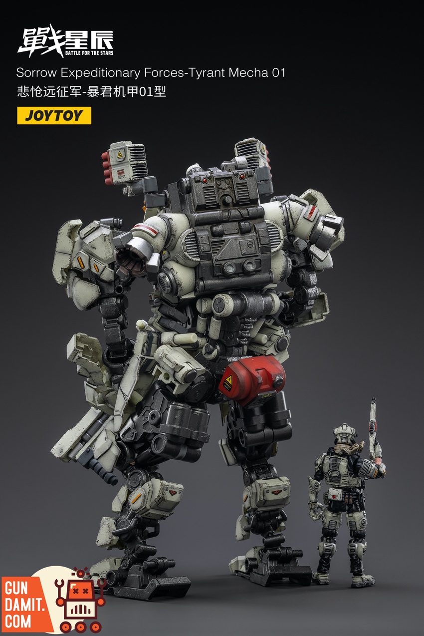 JoyToy Tyrant Mecha weathered white armor with battle damage and markings JoyToy Tyrant Mecha weathered white armor with battle damage and markings