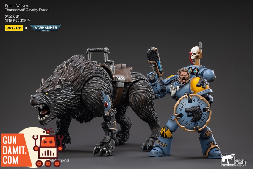 JoyToy Warhammer 40K Frode with storm shield and bolt pistol JoyToy Warhammer 40K Frode with storm shield and bolt pistol