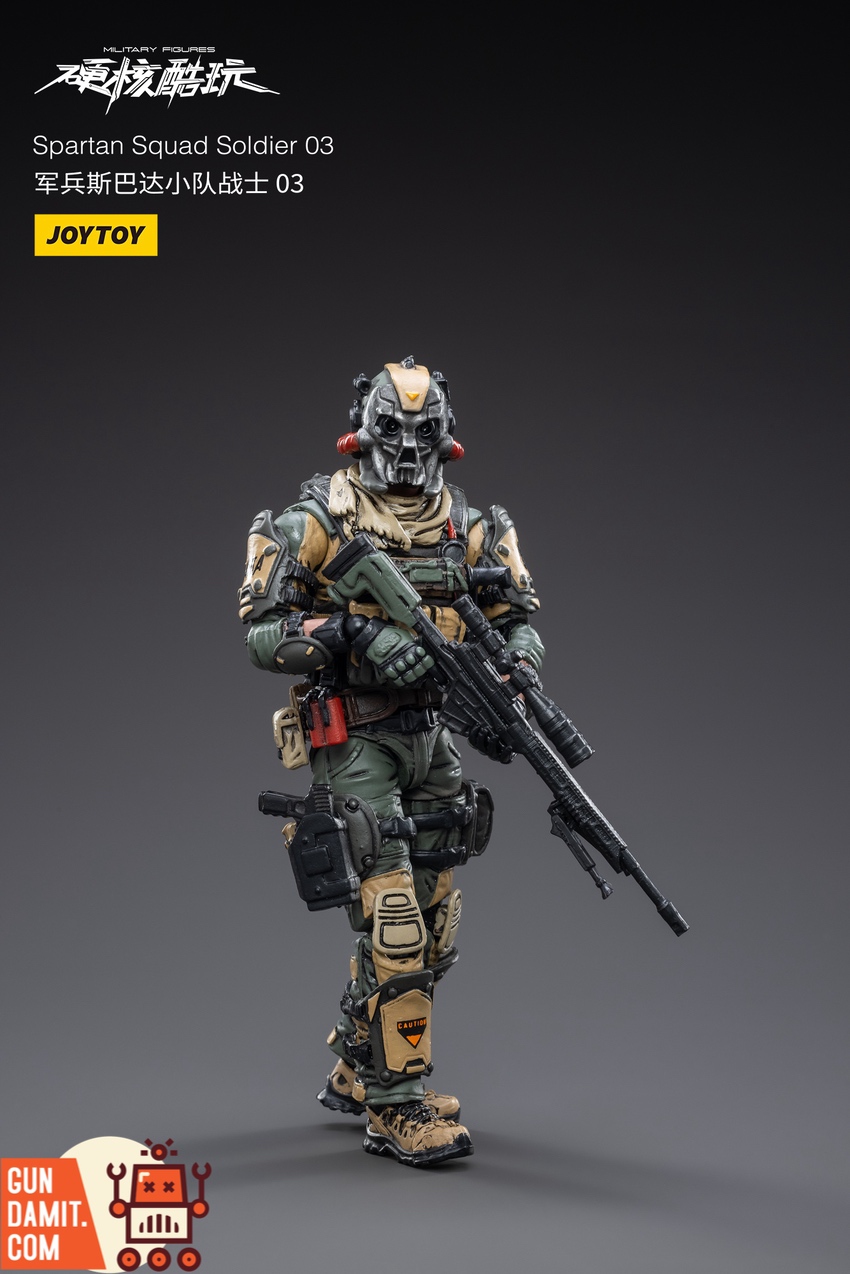 JoyToy Soldier 03 running pose holding assault rifle JoyToy Soldier 03 running pose holding assault rifle