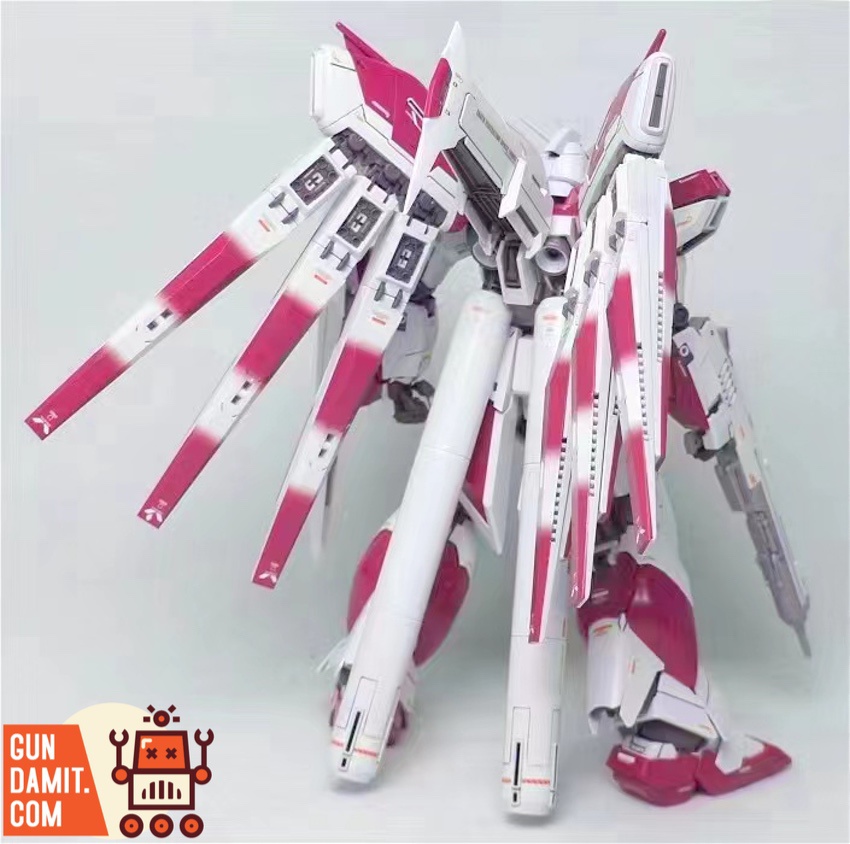 Daban 6635 Pink Hi-v Gundam rear detail view of backpack and fin funnels Daban 6635 Pink Hi-v Gundam rear detail view of backpack and fin funnels