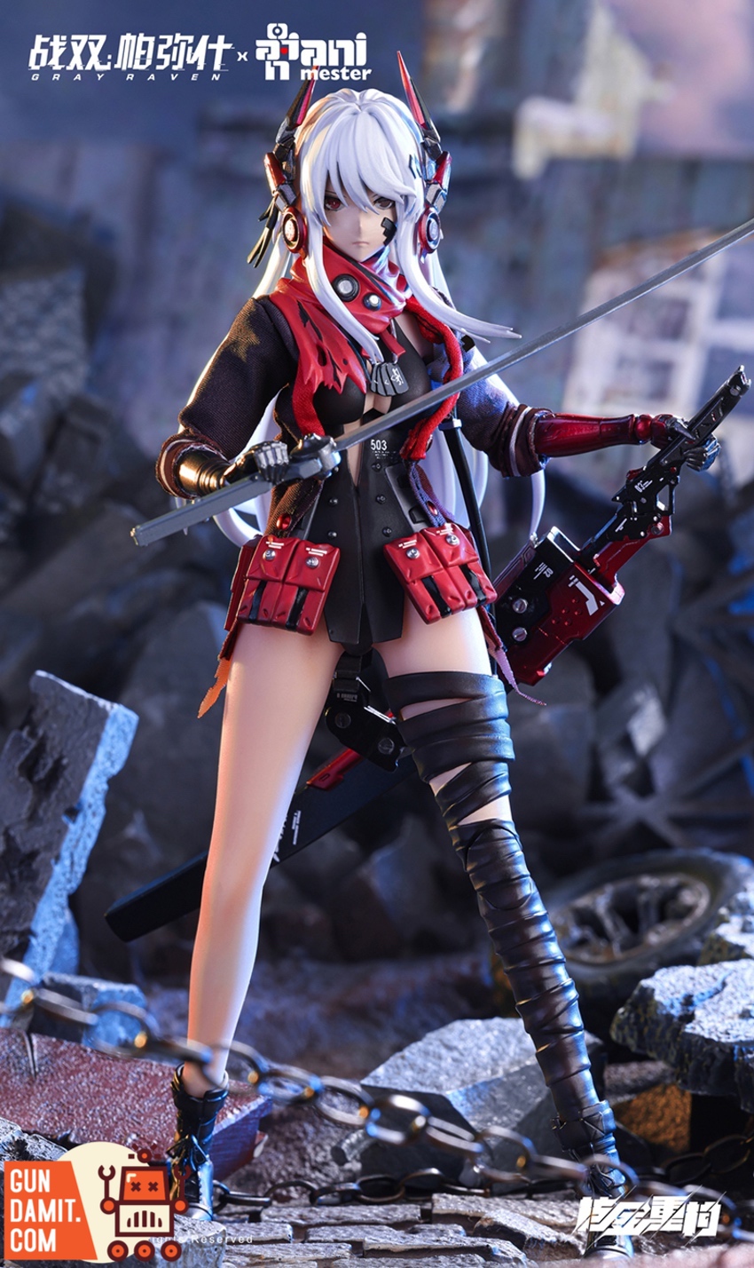 Animester 1/9 Lucia Crimson Abyss dual wielding katanas in combat stance Animester 1/9 Lucia Crimson Abyss dual wielding katanas in combat stance