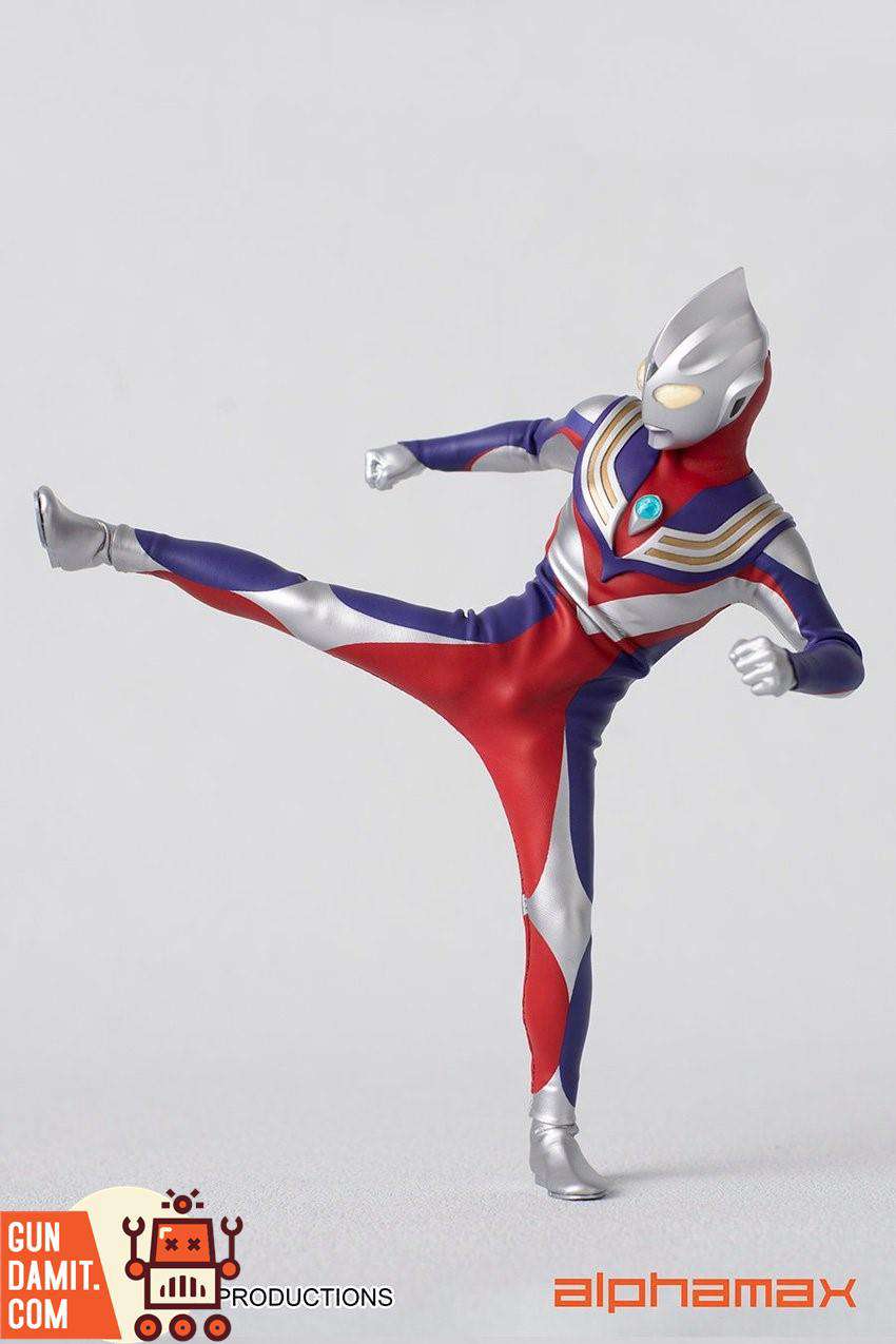 Alphamax Ultraman Tiga figure high kick dynamic action pose Alphamax Ultraman Tiga figure high kick dynamic action pose