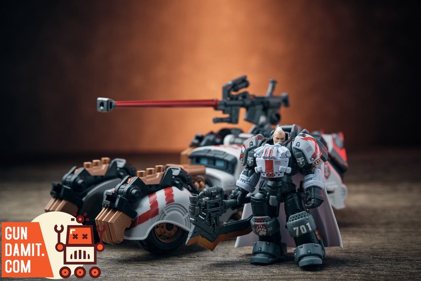 White and red variant Ursus Guard warrior number 701 with mounted gun vehicle White and red variant Ursus Guard warrior number 701 with mounted gun vehicle