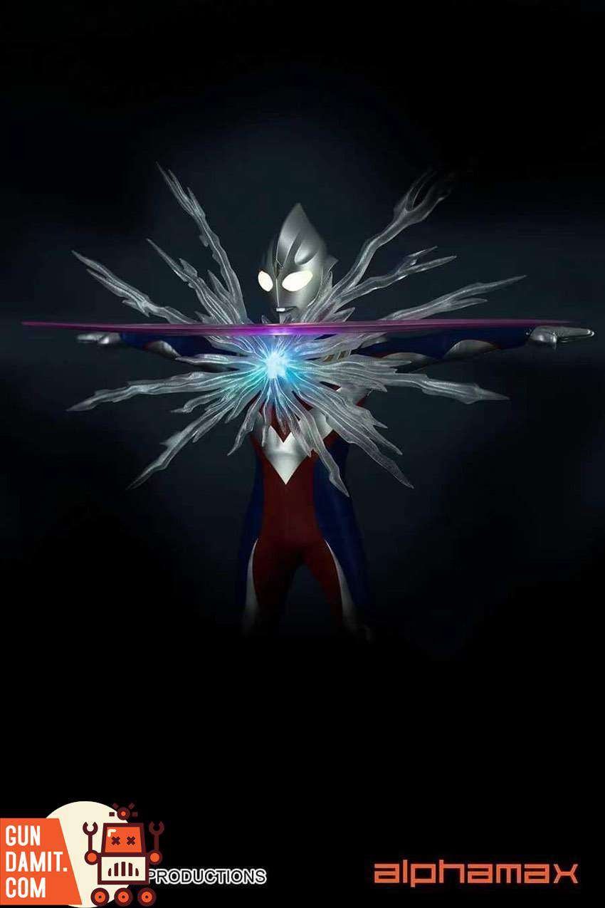 Alphamax Ultraman Tiga figure with LED Zeperion beam energy burst effect Alphamax Ultraman Tiga figure with LED Zeperion beam energy burst effect