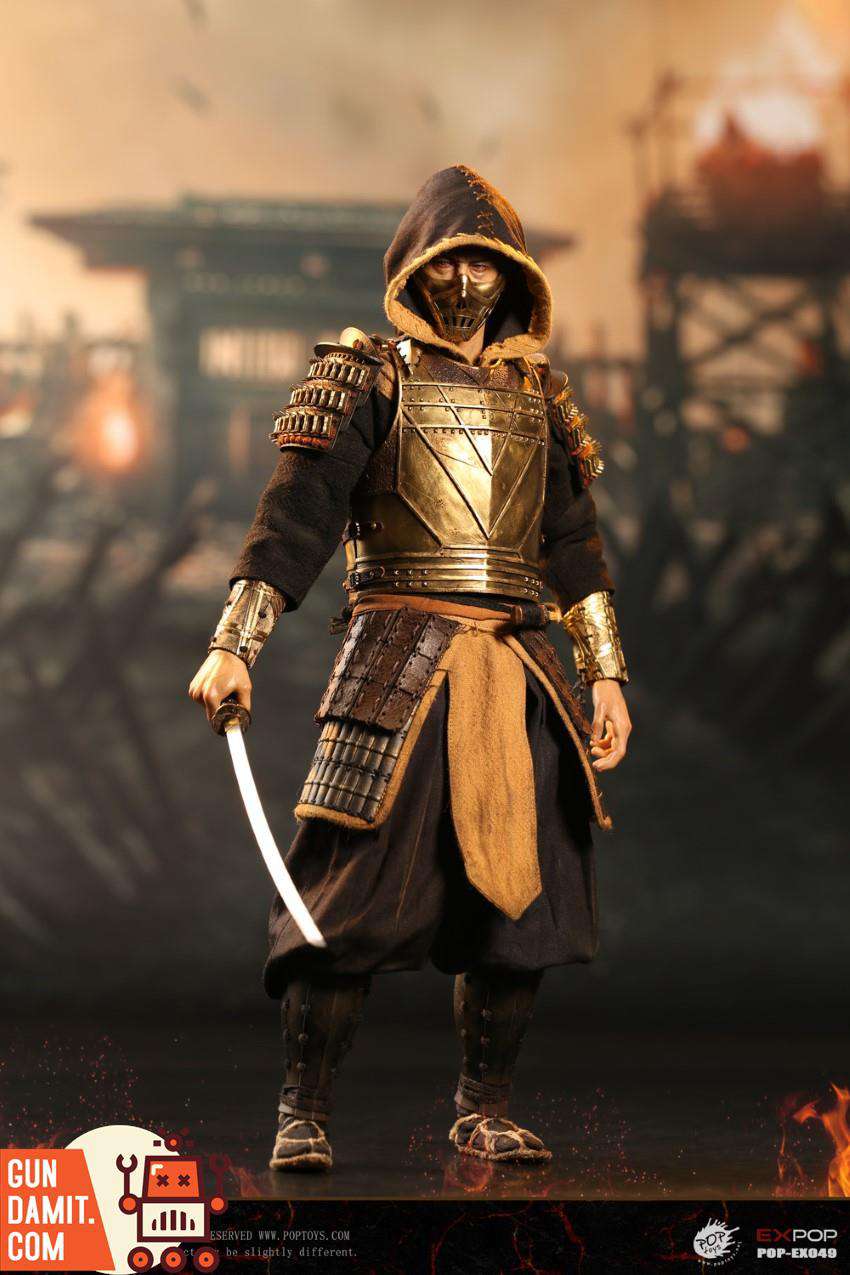 POPTOYS 1/6 EX049 Scorpion front standing pose with katana and hooded armor POPTOYS 1/6 EX049 Scorpion front standing pose with katana and hooded armor