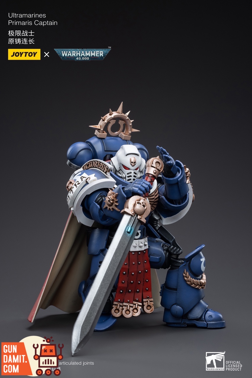 JoyToy 1/18 Ultramarines Primaris Captain dynamic combat stance with raised blade JoyToy 1/18 Ultramarines Primaris Captain dynamic combat stance with raised blade