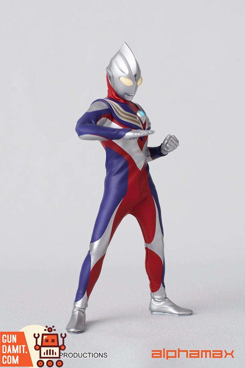 Alphamax Ultraman Tiga figure fighting stance full body with LED eyes Alphamax Ultraman Tiga figure fighting stance full body with LED eyes