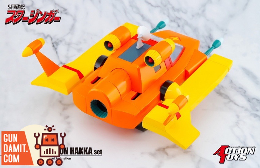 Starbood Don Hakka rear view showing backpack and joints Starbood Don Hakka rear view showing backpack and joints