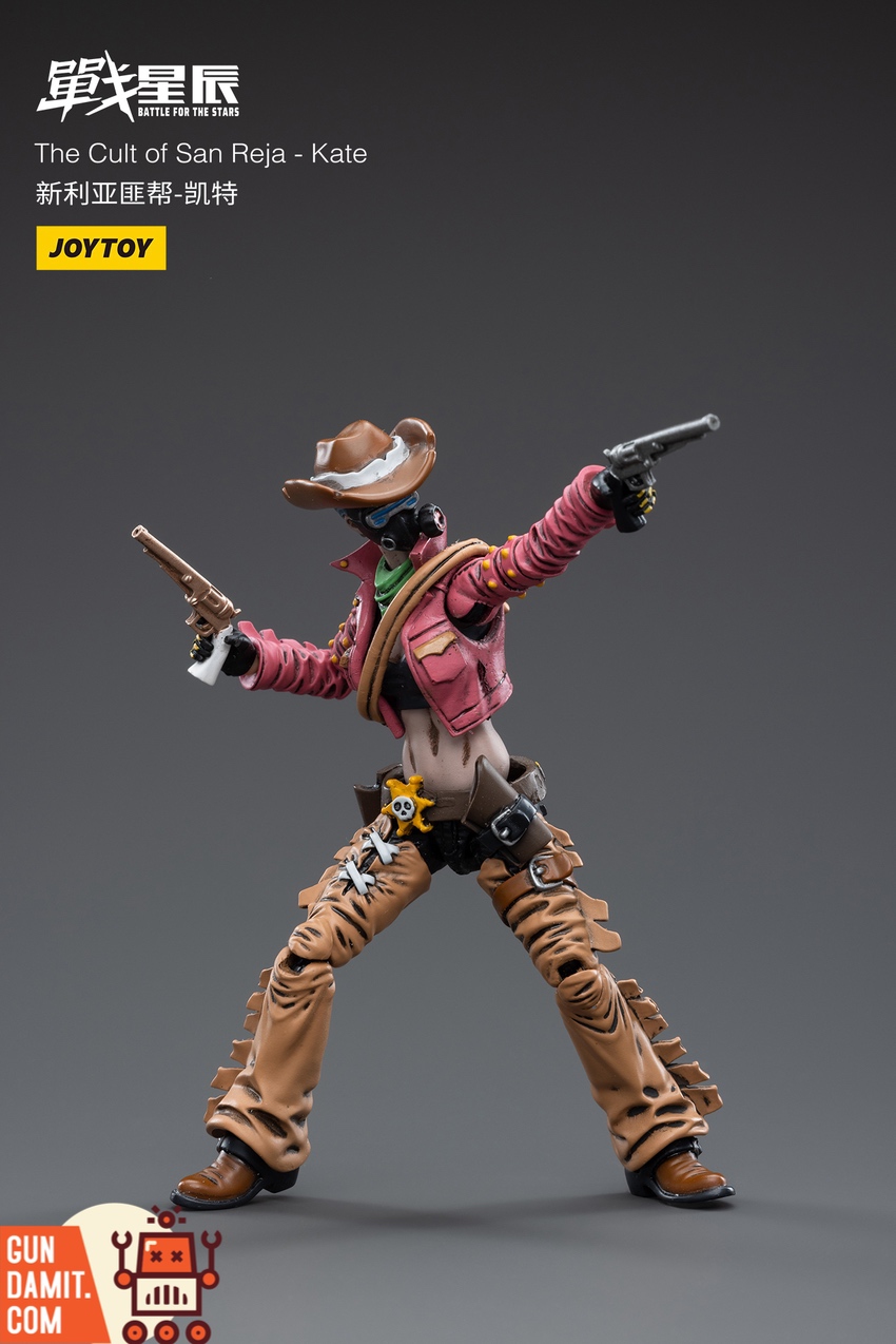 JoyToy Battle for the Stars San Reja Kate dual wielding revolvers in action pose JoyToy Battle for the Stars San Reja Kate dual wielding revolvers in action pose