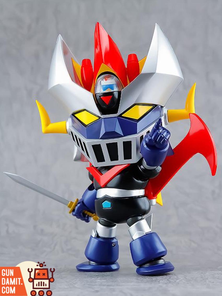 Action Toys Great Mazinger SD rear view showing jet scrander wings Action Toys Great Mazinger SD rear view showing jet scrander wings