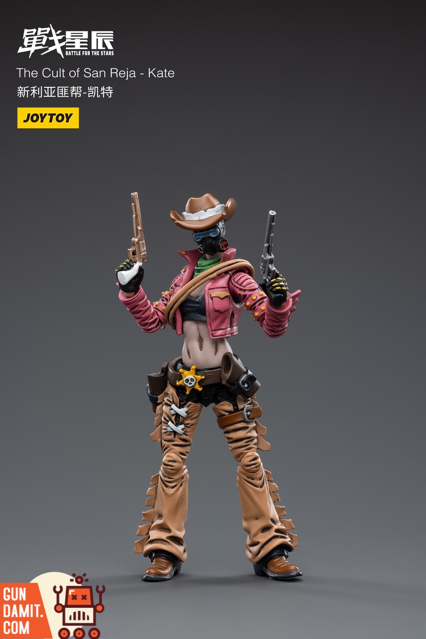 Kate figure front view with cowboy hat and pink jacket Kate figure front view with cowboy hat and pink jacket