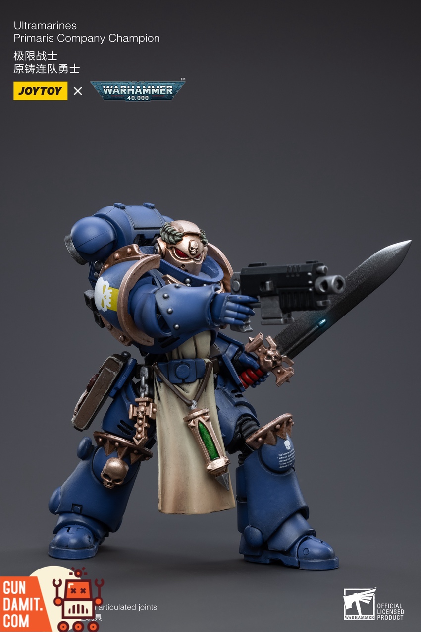 Warhammer 40K Ultramarines Company Champion side view with combat shield Warhammer 40K Ultramarines Company Champion side view with combat shield
