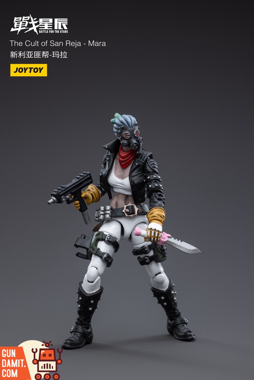 Mara figure side profile showing leather jacket and holster details Mara figure side profile showing leather jacket and holster details