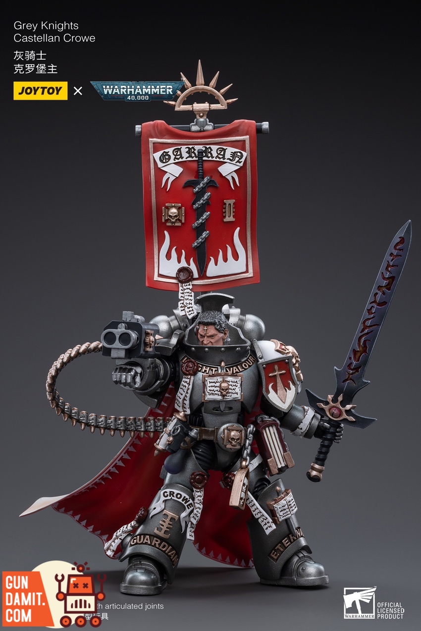 Grey Knights Castellan Crowe rear view showing cape and banner pole Grey Knights Castellan Crowe rear view showing cape and banner pole