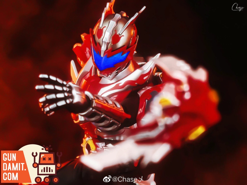 DI-AH-06 Dragon Man figure firing energy blast effect parts close-up DI-AH-06 Dragon Man figure firing energy blast effect parts close-up