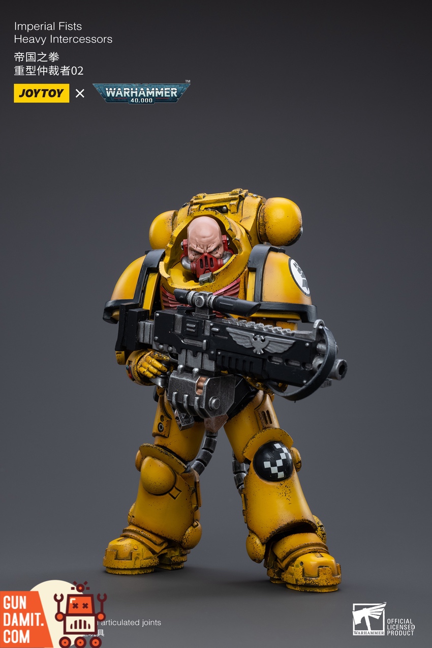 JoyToy WH40K Heavy Intercessors 02 close-up on helmet and armor details JoyToy WH40K Heavy Intercessors 02 close-up on helmet and armor details