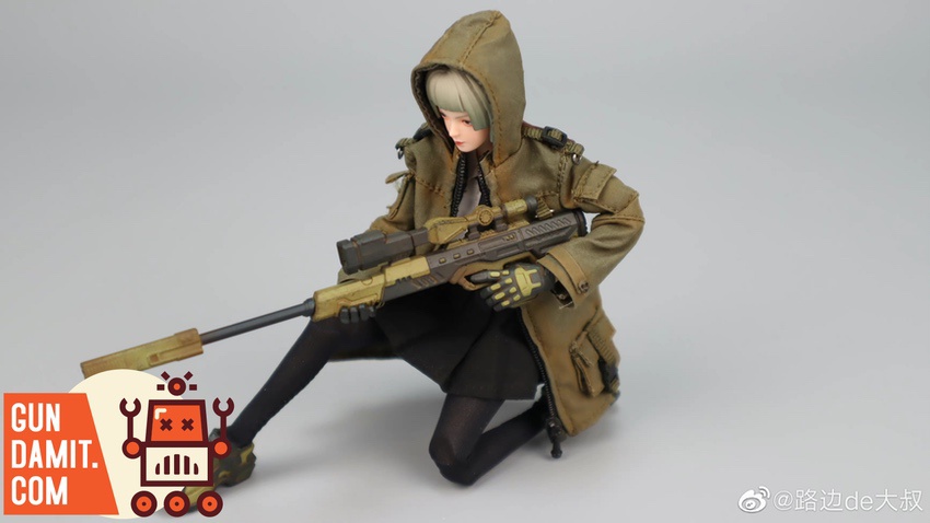 JoyToy Rin 1/12 figure side view showing articulated joints and school outfit JoyToy Rin 1/12 figure side view showing articulated joints and school outfit
