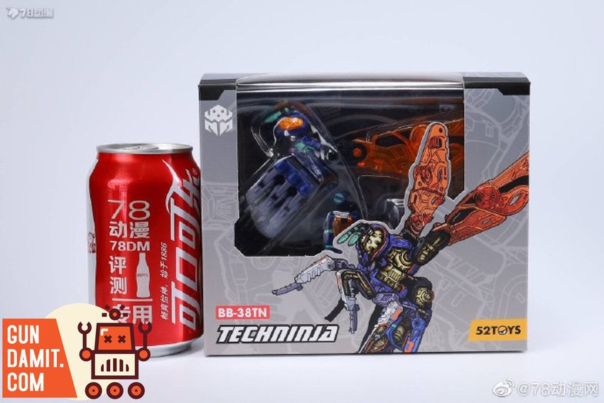 52Toys Techninja close-up on translucent wing and head details 52Toys Techninja close-up on translucent wing and head details