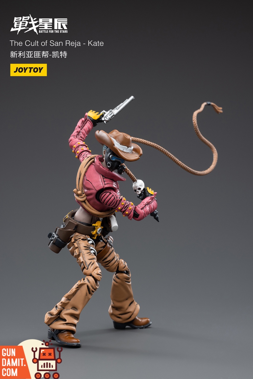 JoyToy Kate figure close-up sheriff badge and holster belt JoyToy Kate figure close-up sheriff badge and holster belt