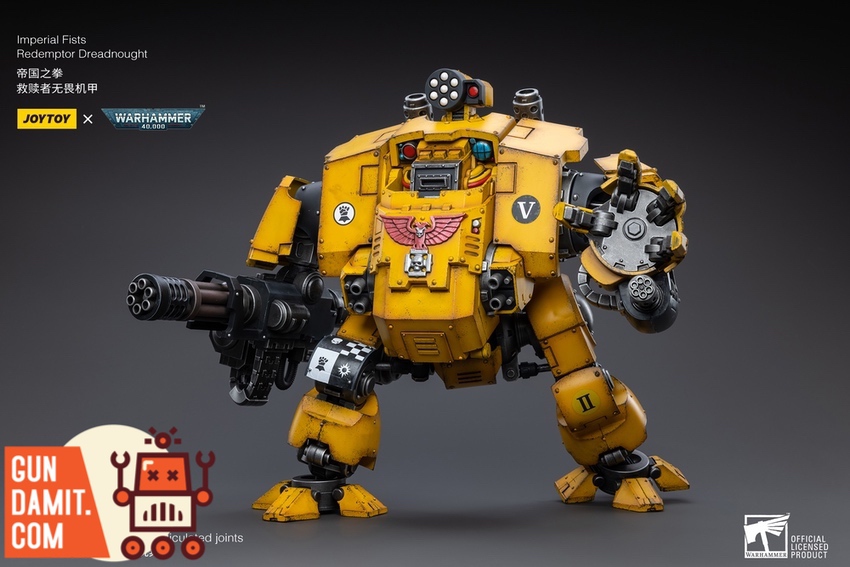 Imperial Fists Dreadnought rear view showing exhaust ports and power plant Imperial Fists Dreadnought rear view showing exhaust ports and power plant