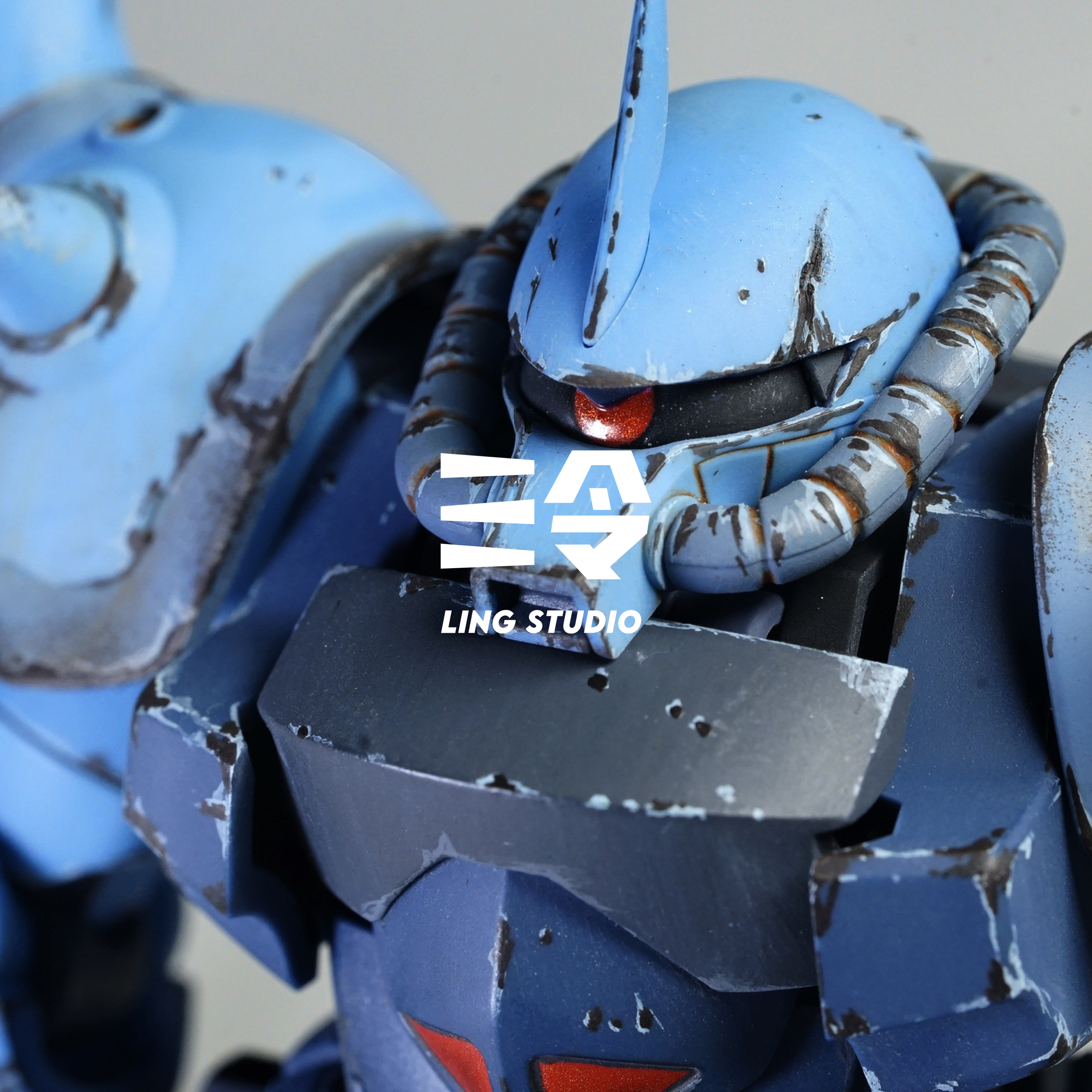 Ling Studio Repaint Gouf Custom close-up head with weathered blue paint and battle damage Ling Studio Repaint Gouf Custom close-up head with weathered blue paint and battle damage