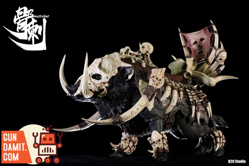 D20 Studio wild boar rear view showing bone-tipped hooves D20 Studio wild boar rear view showing bone-tipped hooves