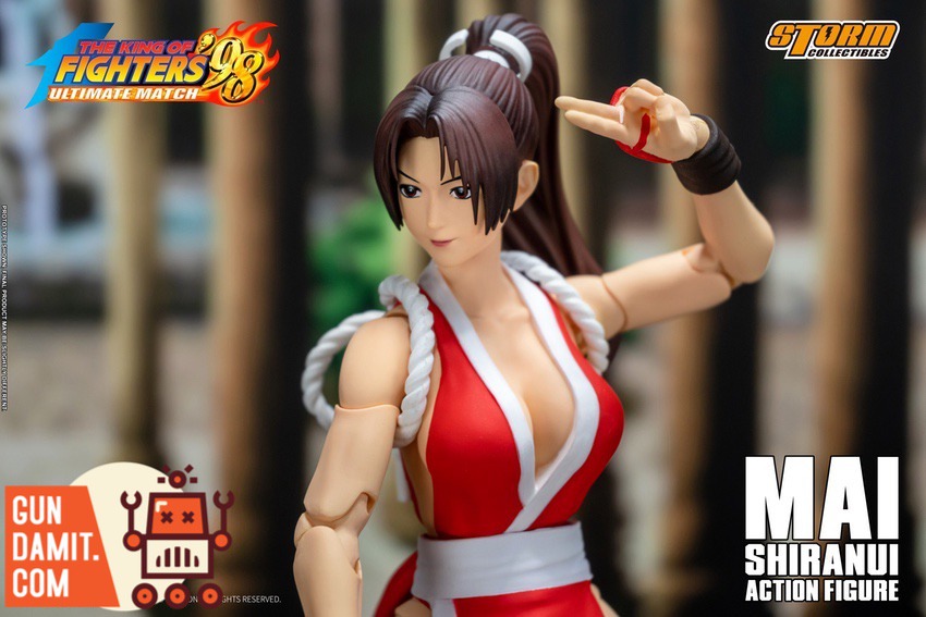 Mai Shiranui figure rear angle with ponytail and fire attack effect Mai Shiranui figure rear angle with ponytail and fire attack effect
