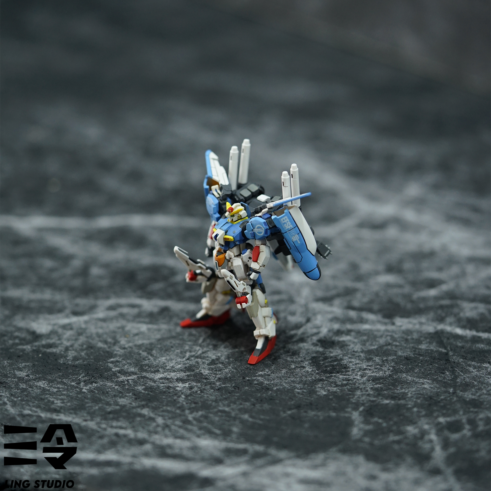 Ex-S Gundam mini model rear view with large thruster units Ex-S Gundam mini model rear view with large thruster units