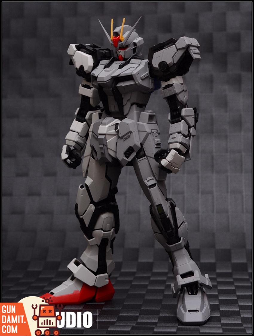1/60 Strike Gundam with SH Studio conversion installed front view 1/60 Strike Gundam with SH Studio conversion installed front view