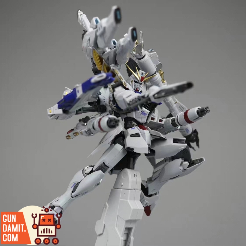 MG Gundam F91 rear view with thrusters and backpack MG Gundam F91 rear view with thrusters and backpack