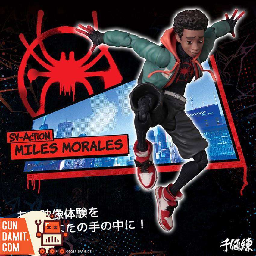 Sentinel Spider-Verse Miles Morales close-up with hoodie and sneaker details Sentinel Spider-Verse Miles Morales close-up with hoodie and sneaker details